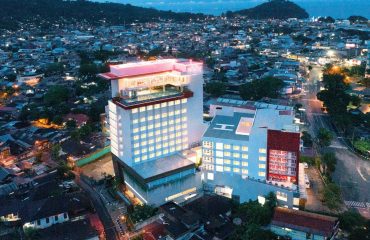 Premiere-Padang_Edit-1-1920×1079 5 Hotel terbaik di kota Padang